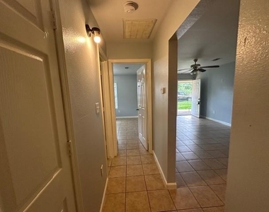 4905 Kashmere Street - Photo Thumbnail 7