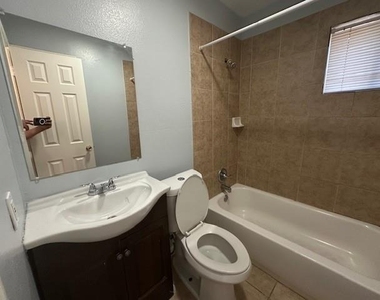 4905 Kashmere Street - Photo Thumbnail 5