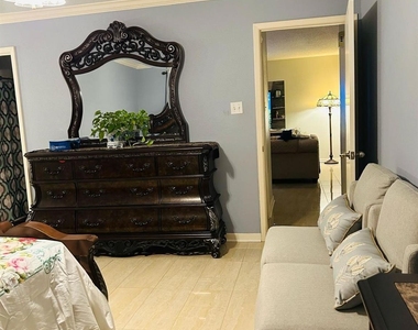 3110 Settlers Way Boulevard - Photo Thumbnail 16