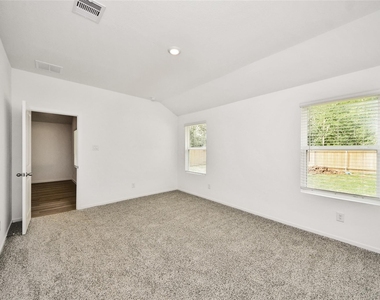 27458 Serene Pine Drive - Photo Thumbnail 9