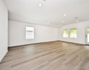 27458 Serene Pine Drive - Photo Thumbnail 6