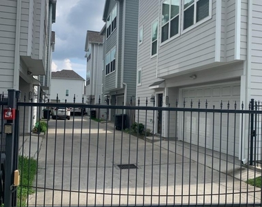 709 Link Road - Photo Thumbnail 38