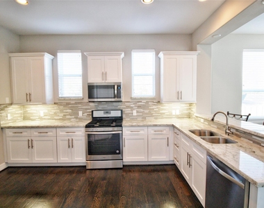 709 Link Road - Photo Thumbnail 8