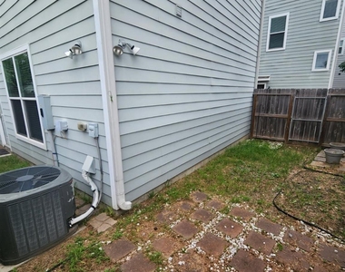 709 Link Road - Photo Thumbnail 10