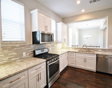 709 Link Road - Photo Thumbnail 2