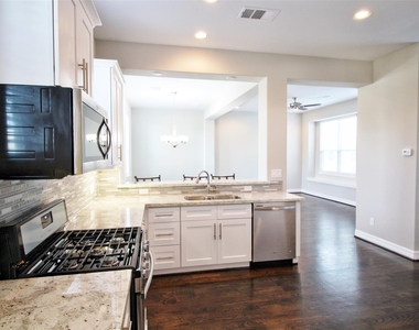 709 Link Road - Photo Thumbnail 7