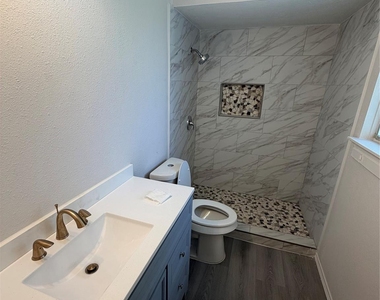 6618 Mccullum Road - Photo Thumbnail 17