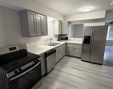6618 Mccullum Road - Photo Thumbnail 2