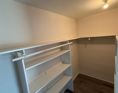 6618 Mccullum Road - Photo Thumbnail 18