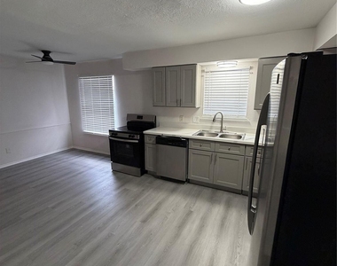 6618 Mccullum Road - Photo Thumbnail 3