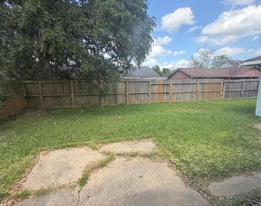 6618 Mccullum Road - Photo Thumbnail 23
