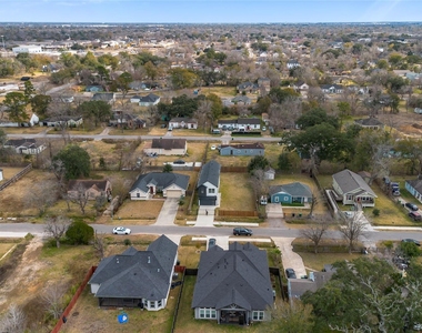 1113 Danube Street - Photo Thumbnail 24