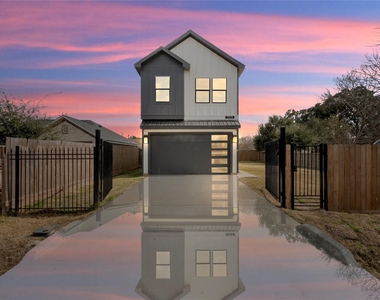 1113 Danube Street - Photo Thumbnail 27