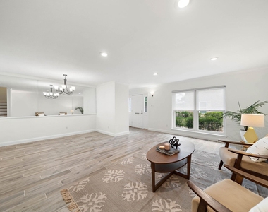 6434 Burgoyne Road - Photo Thumbnail 3
