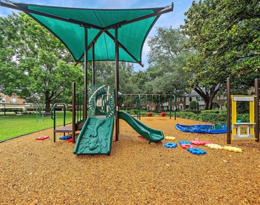 6434 Burgoyne Road - Photo Thumbnail 24
