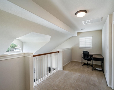 3210 Clearview Circle - Photo Thumbnail 10
