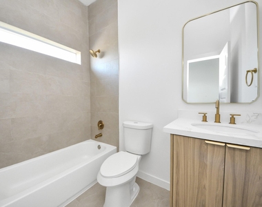1216 E 34th Street - Photo Thumbnail 33