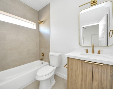 1216 E 34th Street - Photo Thumbnail 5