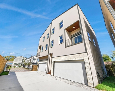 1216 E 34th Street - Photo Thumbnail 1