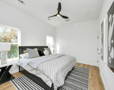 1216 E 34th Street - Photo Thumbnail 23