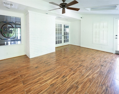 7546 Maple Tree Drive - Photo Thumbnail 28