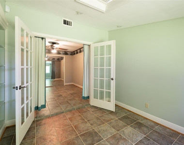7546 Maple Tree Drive - Photo Thumbnail 31