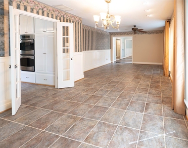 7546 Maple Tree Drive - Photo Thumbnail 24