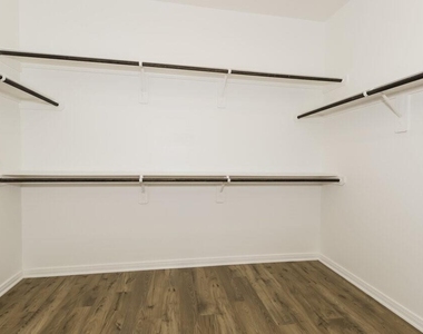 468 Beechwood Hacienda Drive - Photo Thumbnail 10
