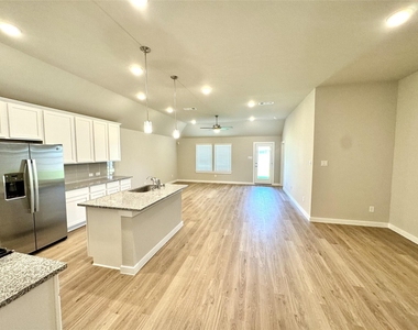 8615 Jetty Glen Drive - Photo Thumbnail 9