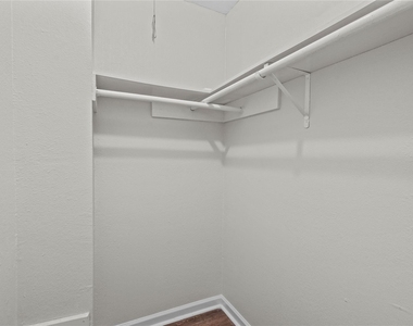 102 Strand Street - Photo Thumbnail 4