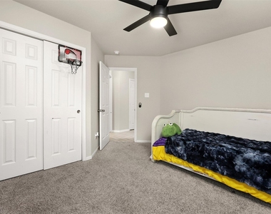 2214 Sand Lily Drive - Photo Thumbnail 26