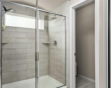 2214 Sand Lily Drive - Photo Thumbnail 17