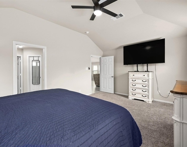 2214 Sand Lily Drive - Photo Thumbnail 15