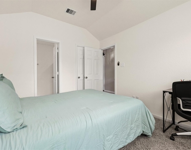 2214 Sand Lily Drive - Photo Thumbnail 19