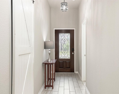 2214 Sand Lily Drive - Photo Thumbnail 4