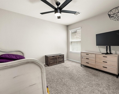 2214 Sand Lily Drive - Photo Thumbnail 25