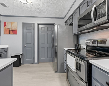 2903 Dunrich Court - Photo Thumbnail 7