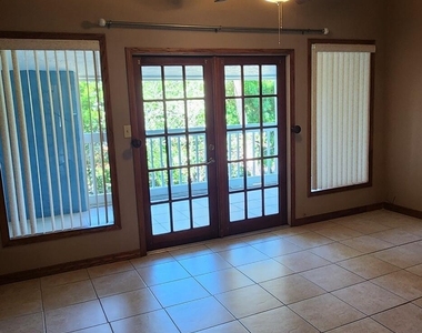 2109 Hidden Grove Lane - Photo Thumbnail 6