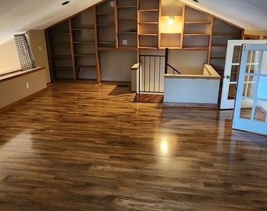 2109 Hidden Grove Lane - Photo Thumbnail 4