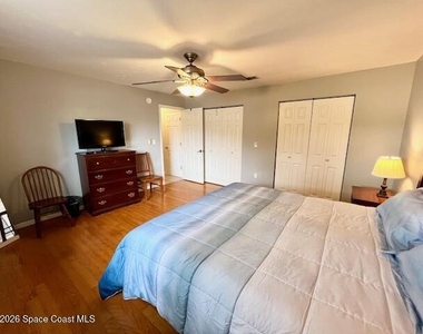 4 Colonial Drive - Photo Thumbnail 11
