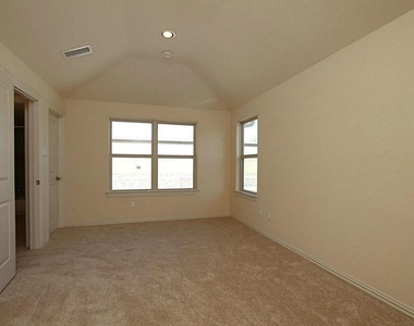 14478 Summerleaf Lane - Photo Thumbnail 12