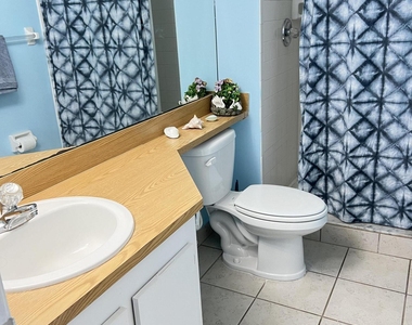 2465 S Washington Avenue - Photo Thumbnail 4