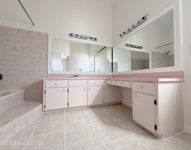 866 Hanau Avenue Nw - Photo Thumbnail 11