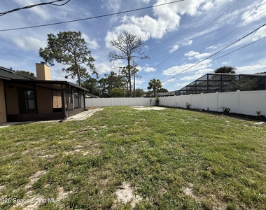 866 Hanau Avenue Nw - Photo Thumbnail 21