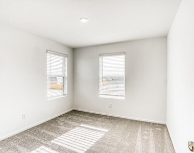 488 Beechwood Hacienda Drive - Photo Thumbnail 11