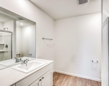 488 Beechwood Hacienda Drive - Photo Thumbnail 8