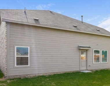488 Beechwood Hacienda Drive - Photo Thumbnail 14