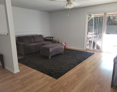 6430 Lomand Avenue - Photo Thumbnail 7