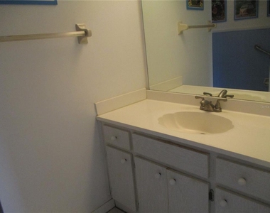 1750 Atrium Drive - Photo Thumbnail 13