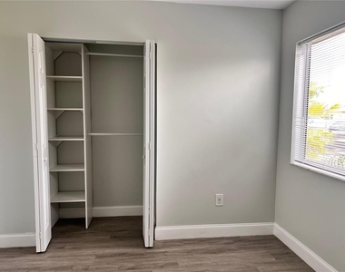1299 Birchcrest Boulevard - Photo Thumbnail 11